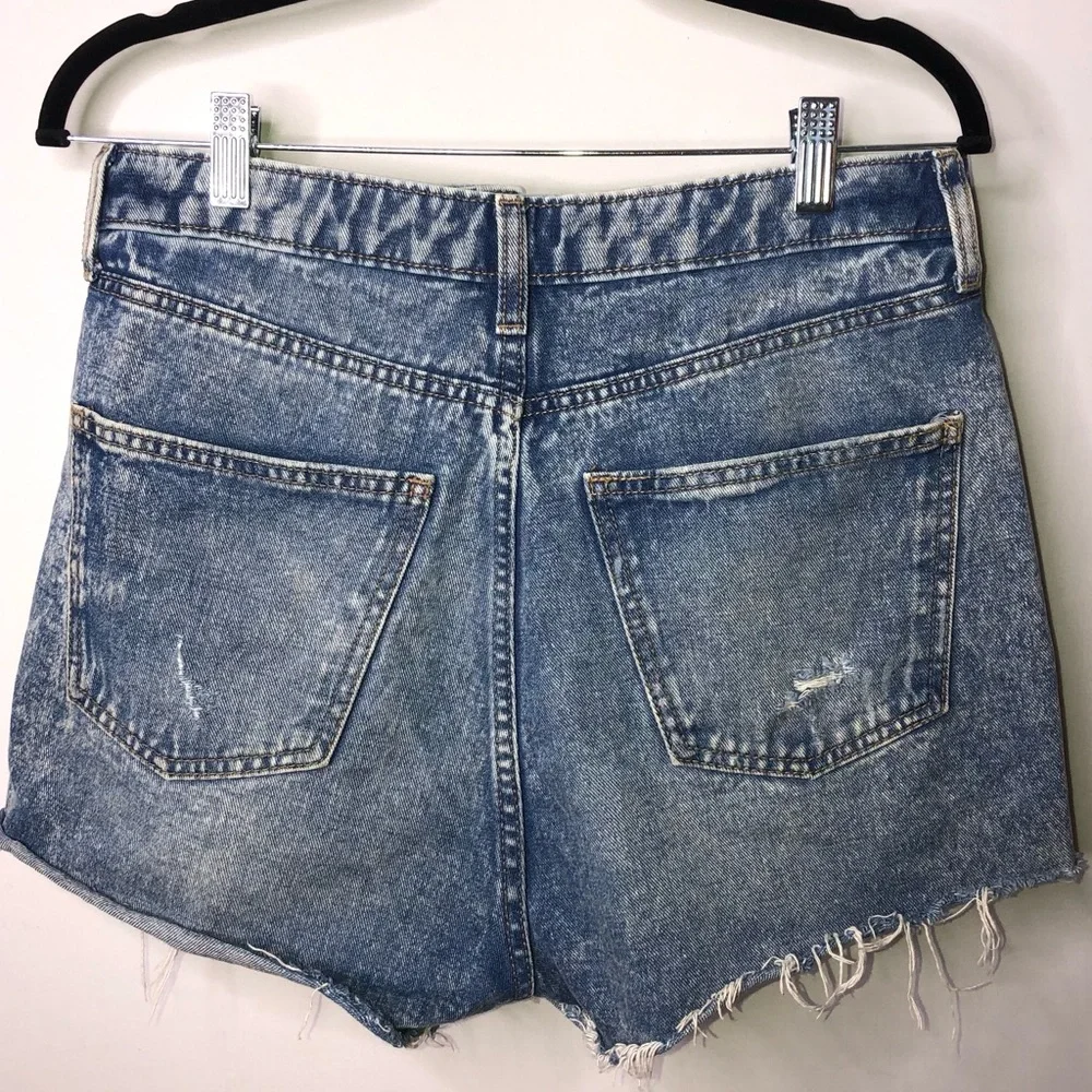 Wild Fable Distressed Blue Size 8 Denim Shorts